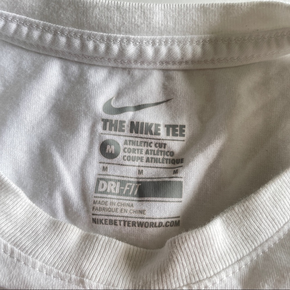 Nike tee - Picture 4 of 5
